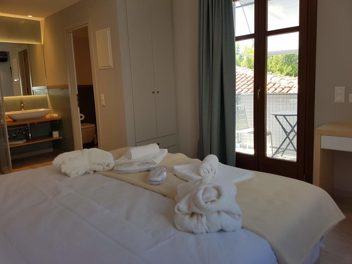 8Kto Hotel Skiathos Town Exterior photo