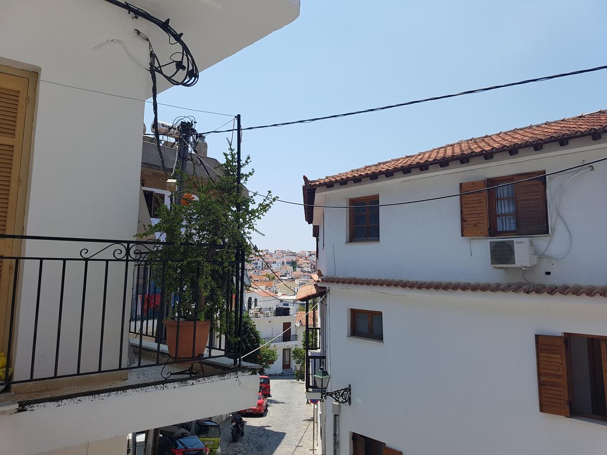 8Kto Hotel Skiathos Town Exterior photo