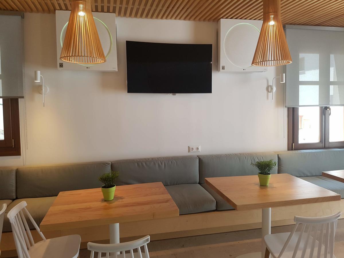 8Kto Hotel Skiathos Town Exterior photo